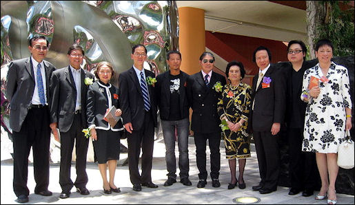 20111123-Wiki CVIP_Guests_of_City_Art_Square_Opening_Celemony.jpg